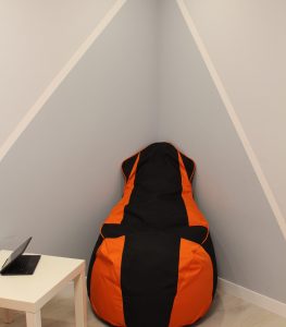 Кресло-мешок Геймерское оранжево-черное 120*90