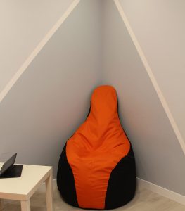 Кресло-мешок Груша оранжево-черное 120*90
